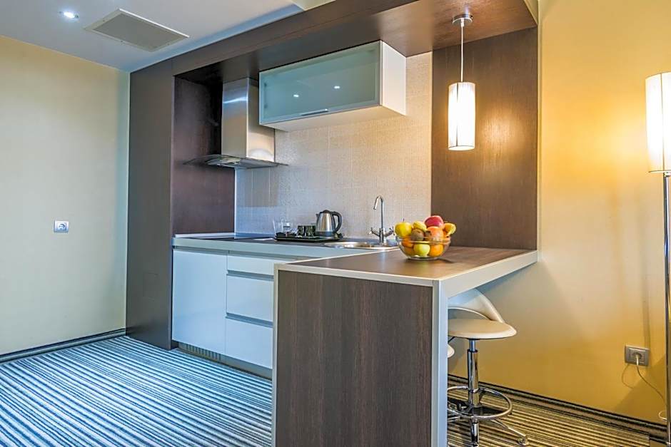 Best Western Plus Olives City Hotel