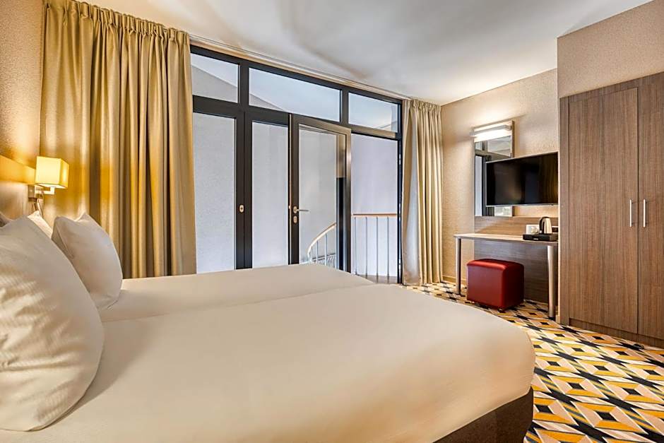 Alma Grand Place Hotel