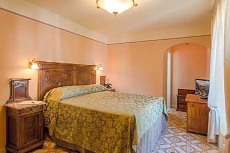 Double Room with Lake View