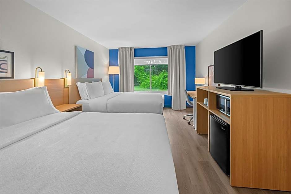 Spark by Hilton Brunswick