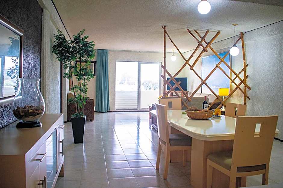 Suites del Sol Hotel & Apartments