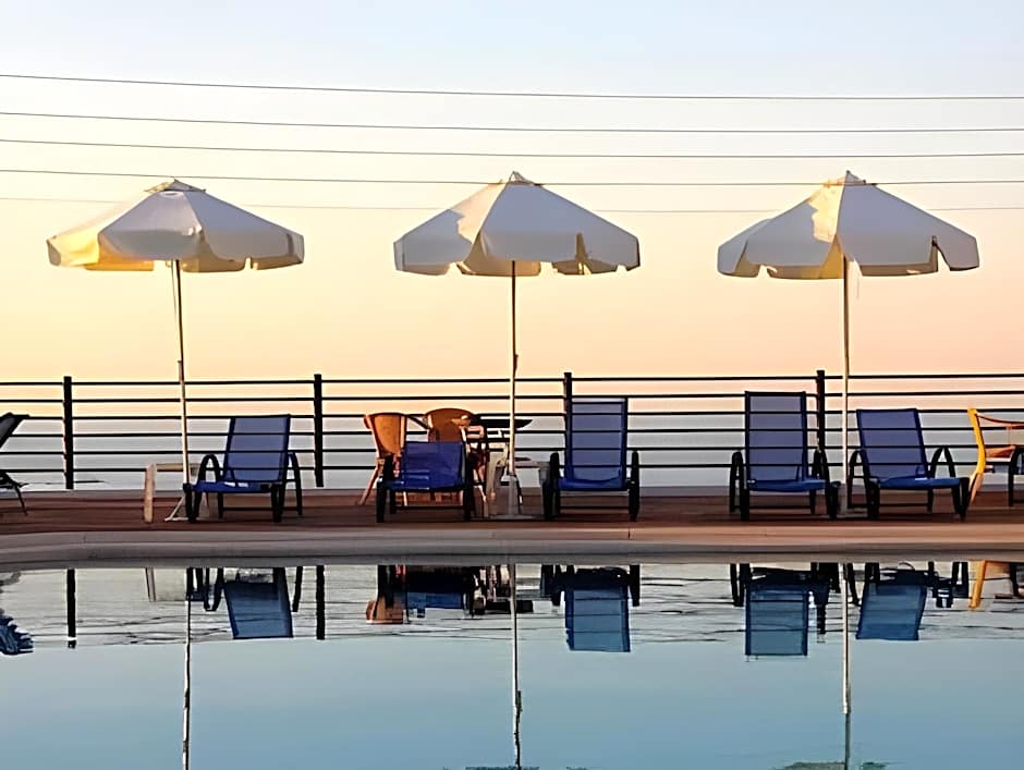 Amazones Village Suites