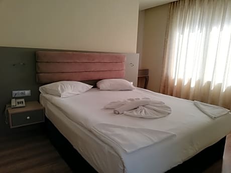 Apartment garden view one bedroom