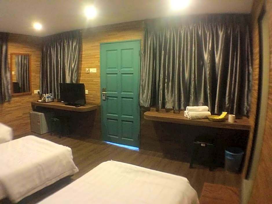 Talents Motor Park Hotel