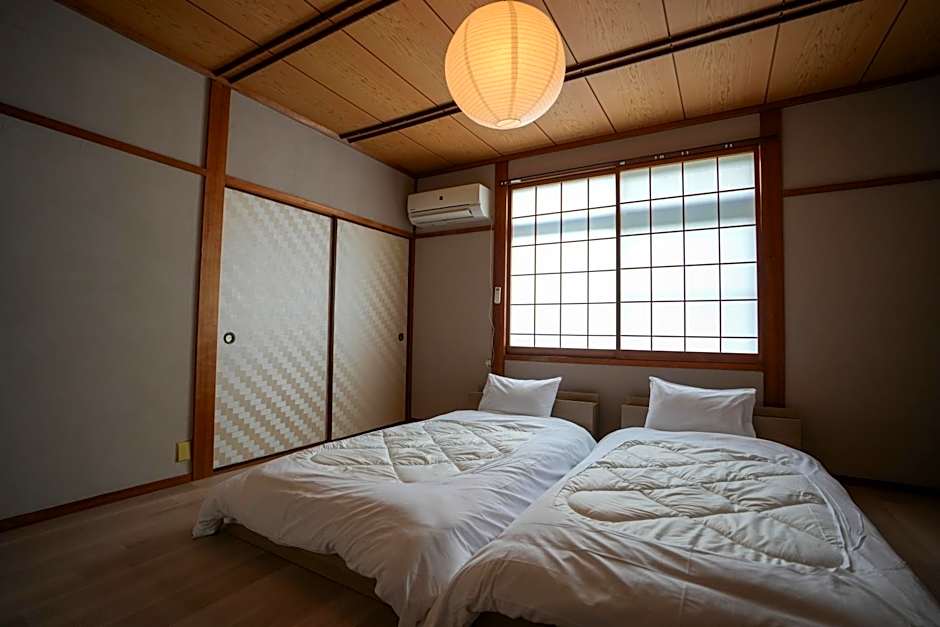 Base House Kinosaki お子様無料でサウナもアクティビティも楽しめる城崎温泉一棟貸し宿 One Group a Day Private Villa with free shuttle service, sauna and outdoor activities