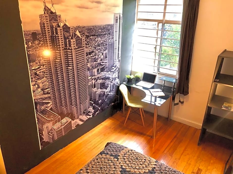 Roomies Hostel Condesa