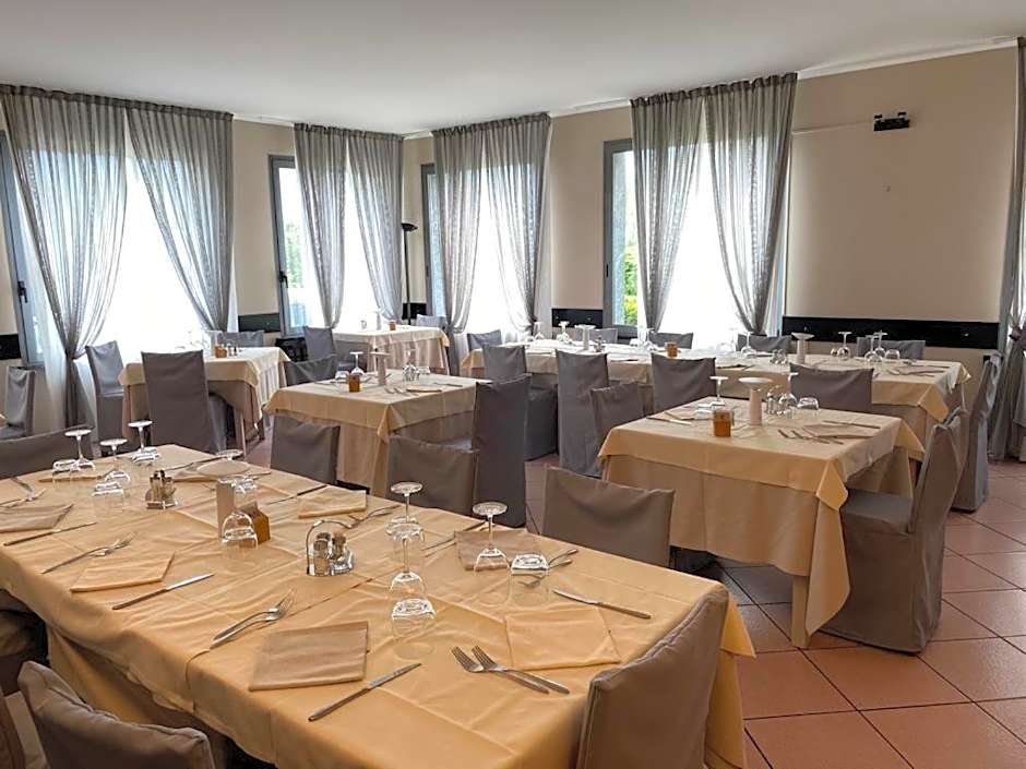 Albergo del mera-ristorante da Lui