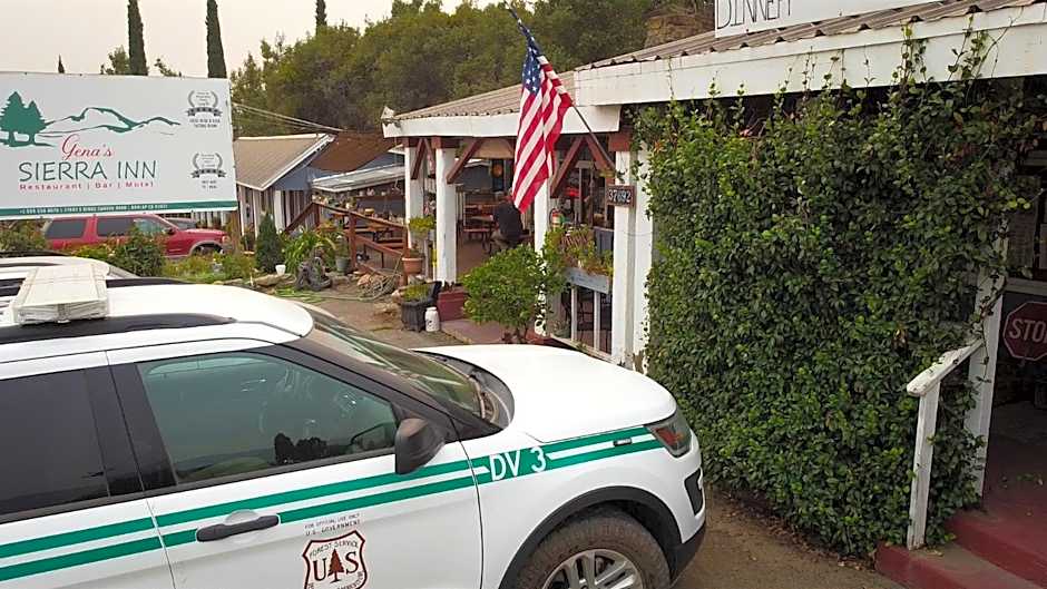 Gena's Sierra Inn and Restaurant
