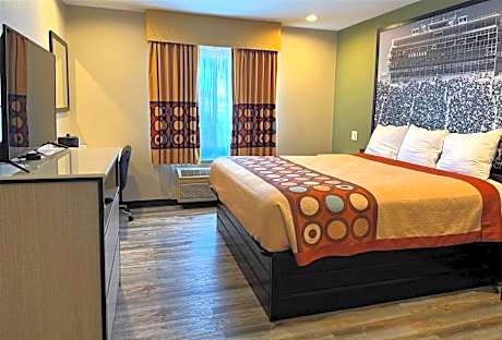 King Room - Mobility Access/Non-Smoking