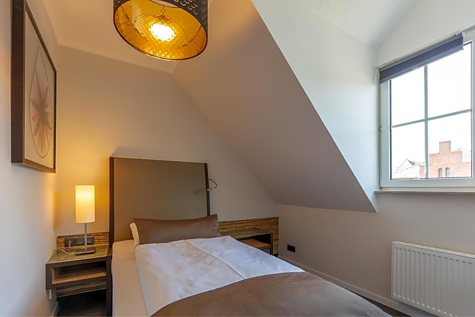 Hotel garni " Am Domplatz"