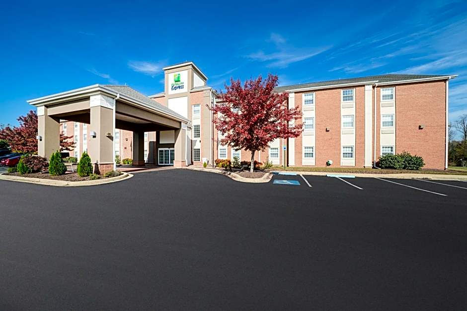 Holiday Inn Express Prince Frederick By IHG