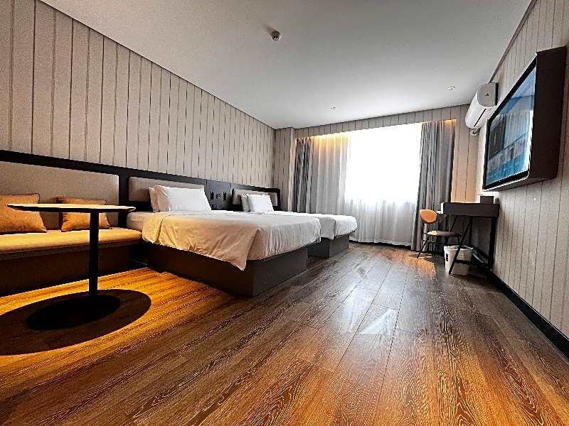 Hanting Hotel Zhangjiagang Golden Port