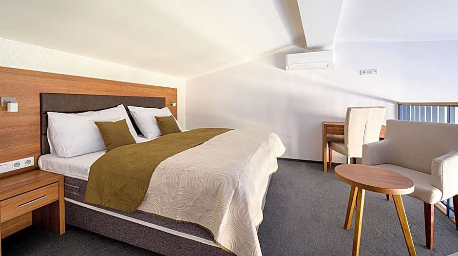 Hotel Prague Star