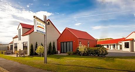 Hawkdun Lodge Motel