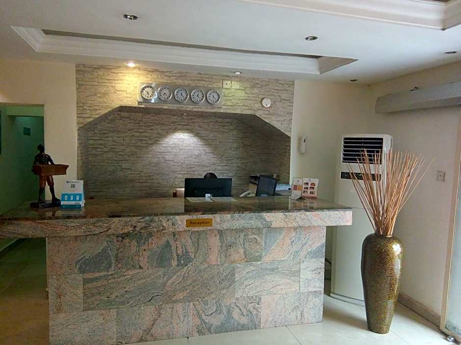Pearl Gate Hotel