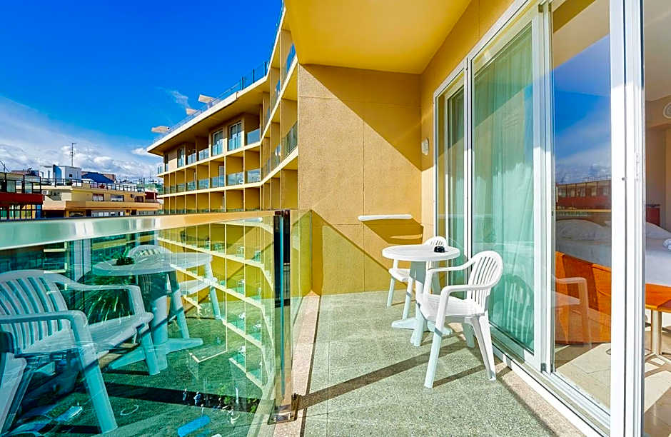 BULL Reina Isabel & SPA