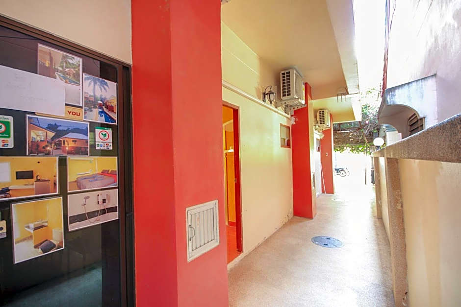 Ban Elephant Blanc Apartment