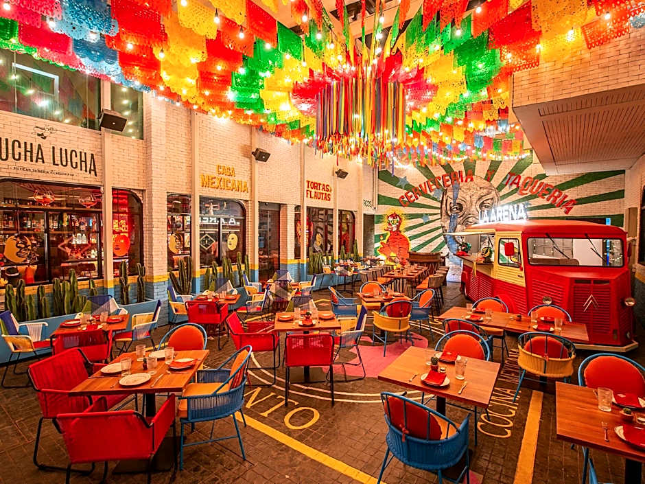 Novotel Living Bangkok Sukhumvit Legacy