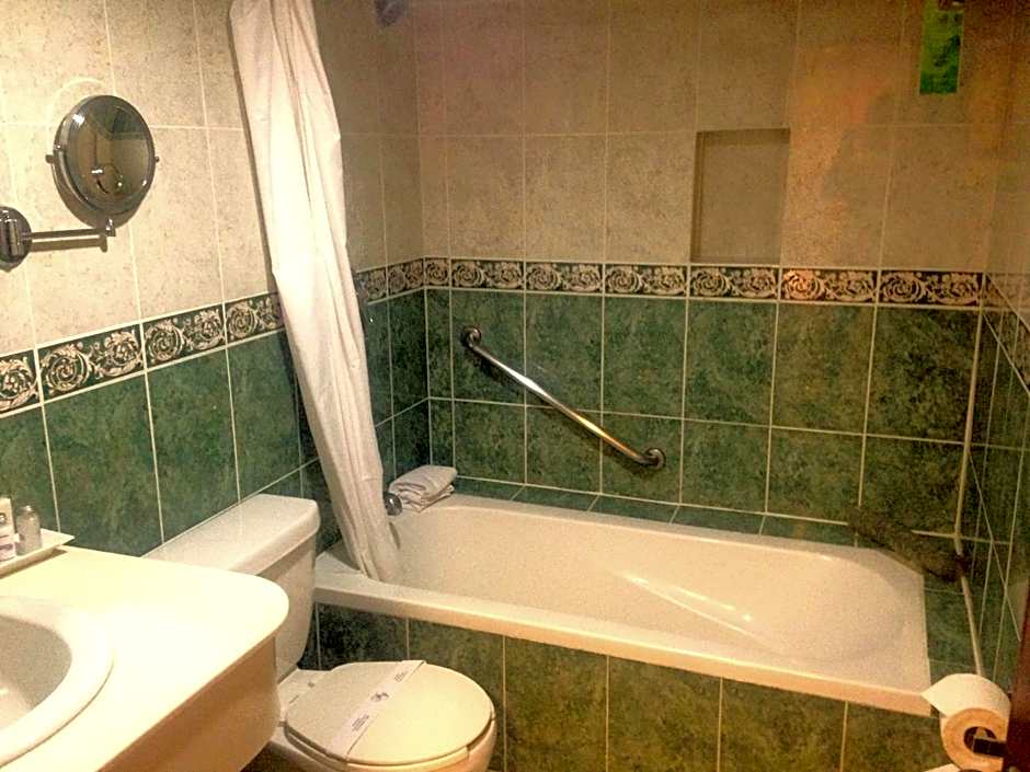 Hotel Plaza Colonial