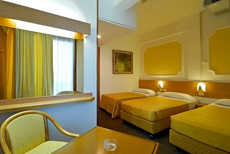 Classic Triple Room