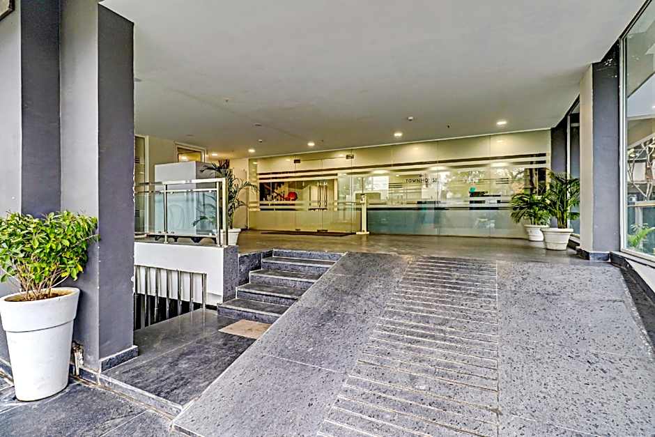 Townhouse Sector 30 Near Botanic Garden of Indian Republic