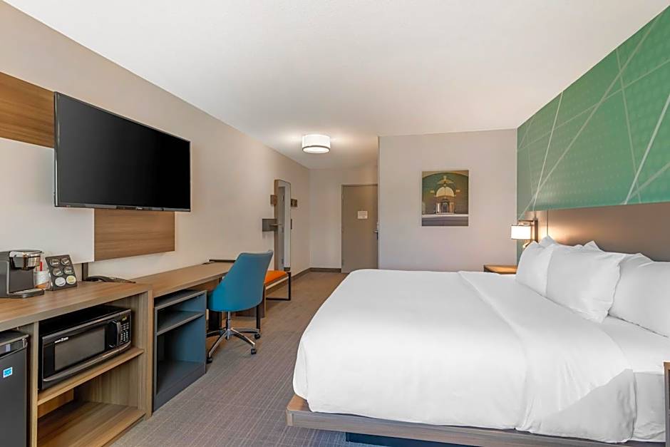 Comfort Inn & Suites Saratoga Springs