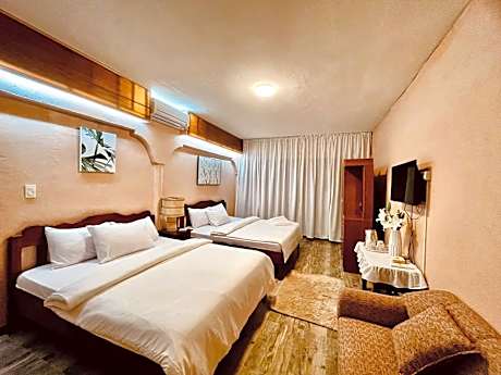 Aloha Ocean View Resort
