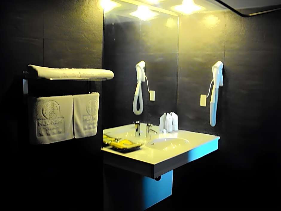 Huu Nghi Hotel