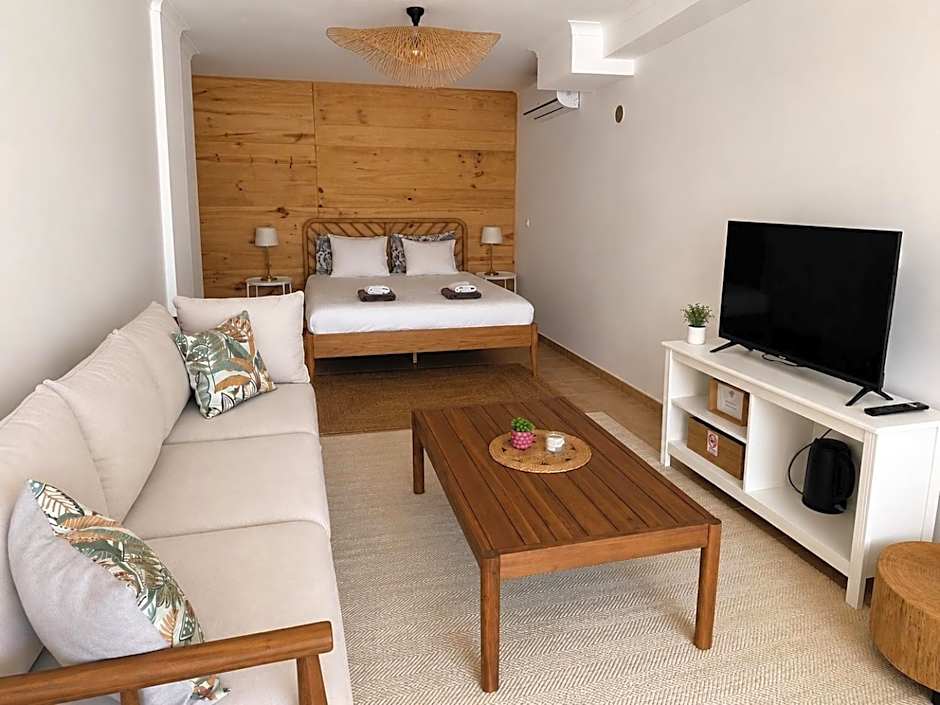 Sesimbra Natural Room and private access
