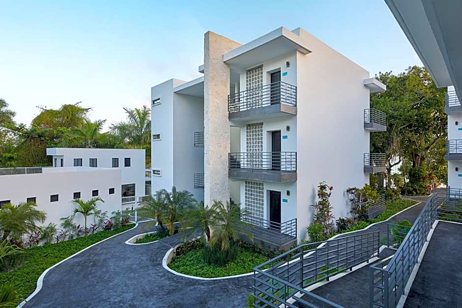 Cristalino Lagoon Front Hotel, Restaurant & Spa 