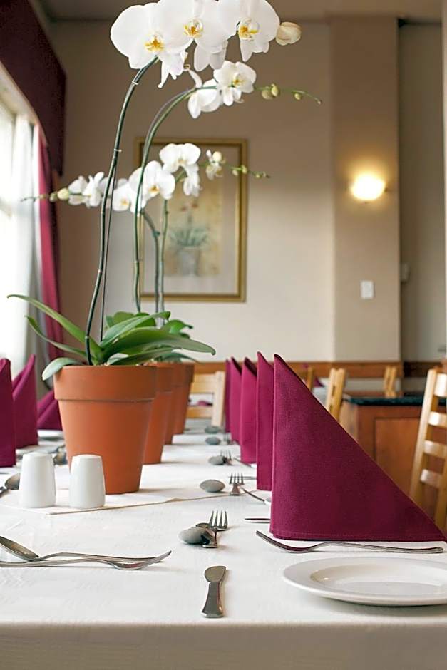 Apollo Hotel