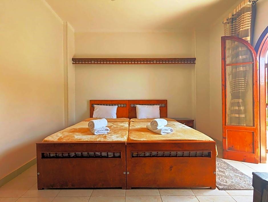 Mikhaila Guest House