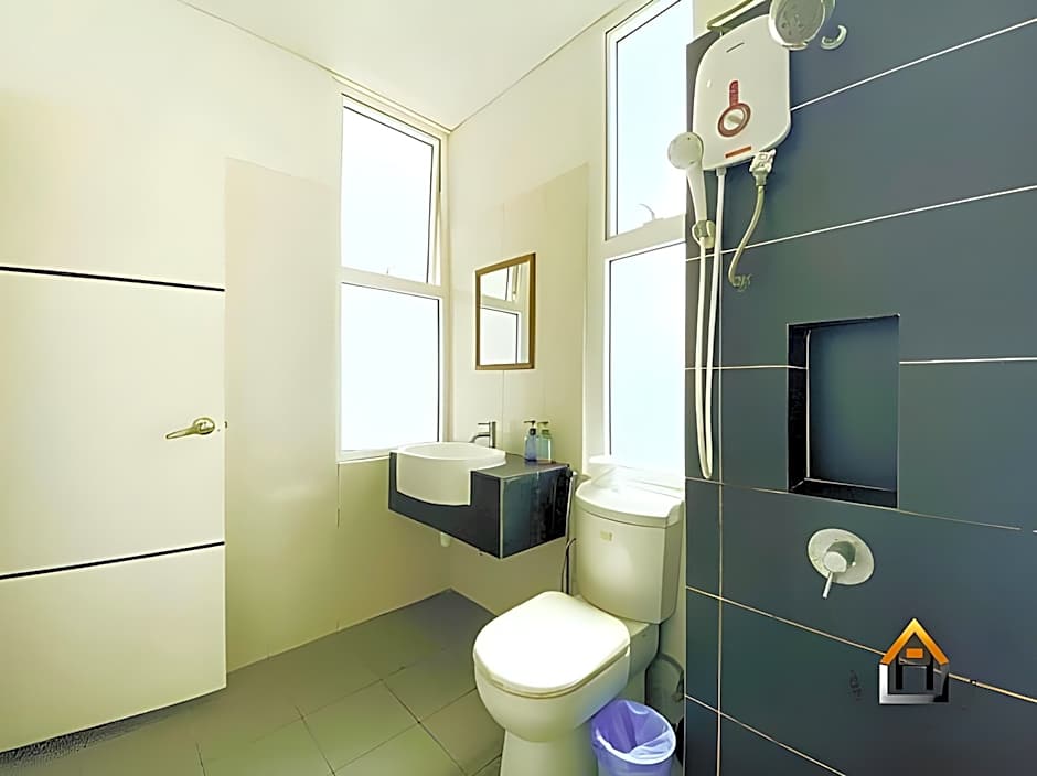 Holi 1Medini Suites Legoland