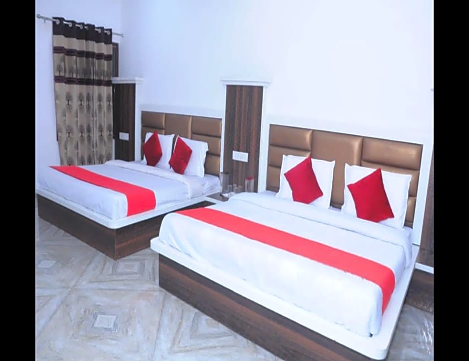 Hotel Lords Paradise