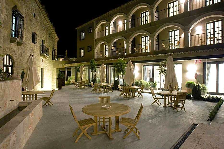 HOTEL PALACIO DE MENGIBAR