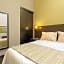 Decanter Hotel
