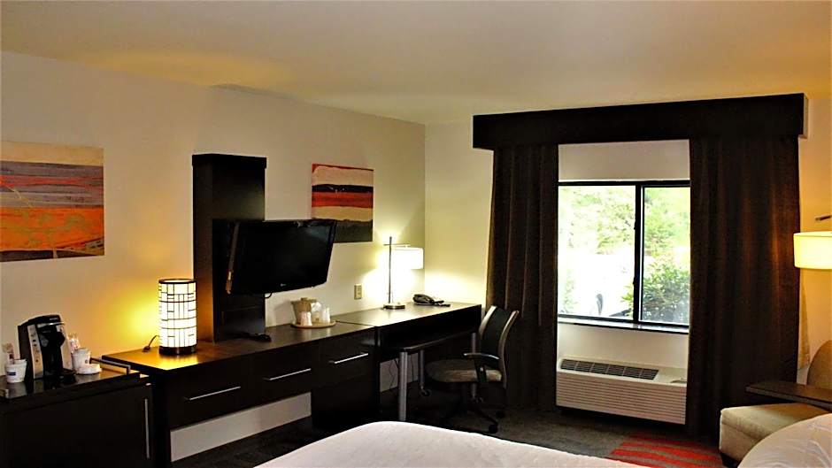 Holiday Inn Express Hotels & Suites Rockingham West By IHG
