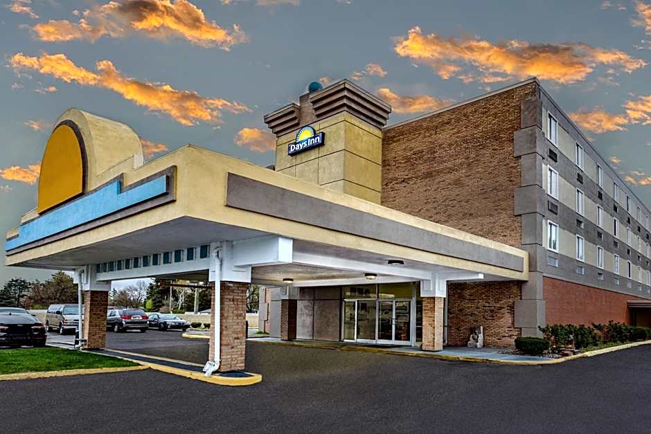 Days Inn by Wyndham Livonia/Canton/Detroit