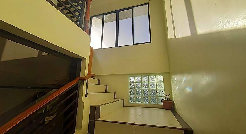 Adelaida Pensionne Hotel