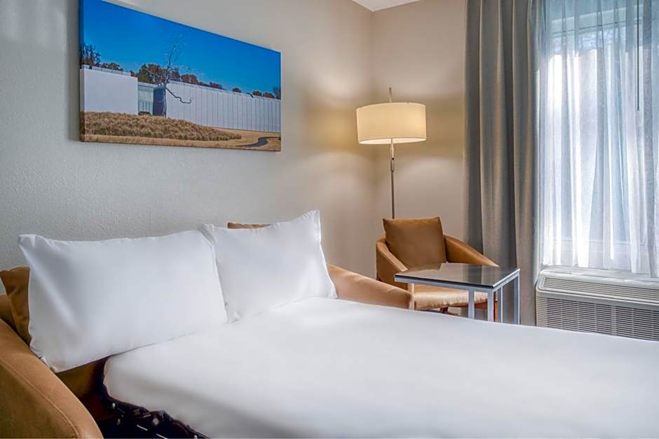 Fairfield Inn & Suites by Marriott Raleigh Crabtree Valley