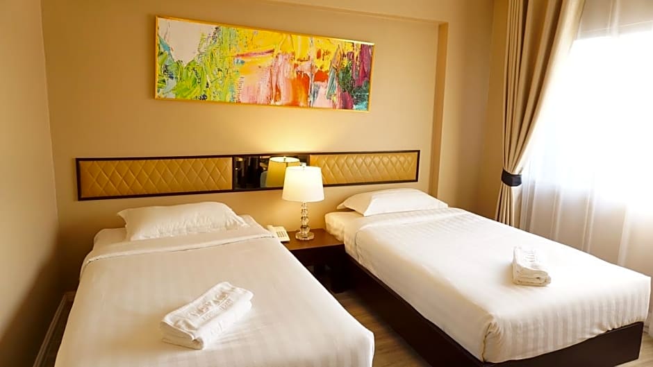 TARIS ART HOTEL PHRAE