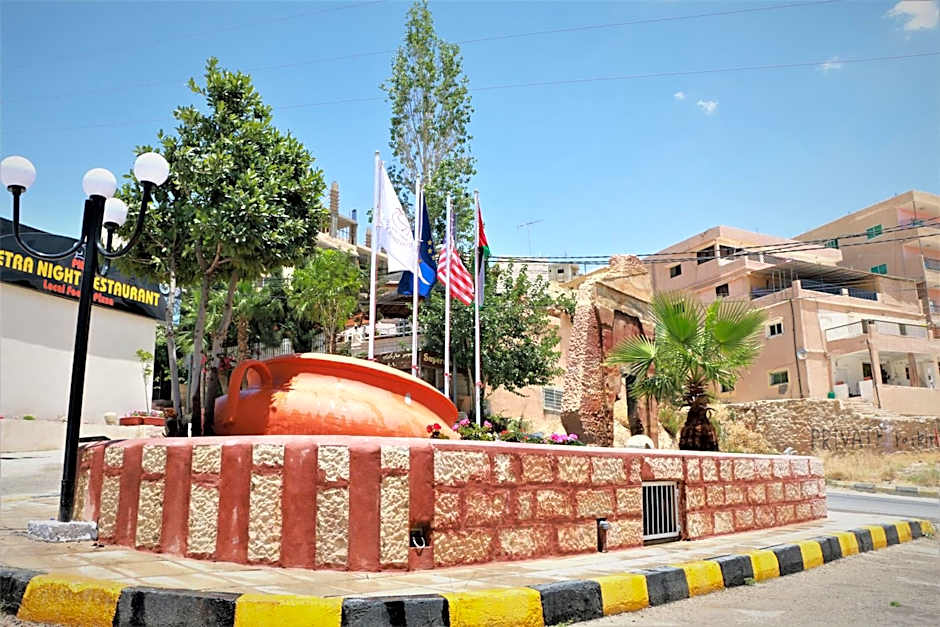 Silk Road Hotel