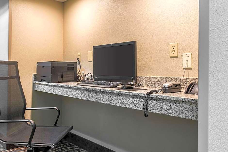 Sleep Inn & Suites Pittsburgh Airport