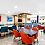 Holiday Inn Express Hotel & Suites Council Bluffs - Convention Center Area By IHG