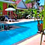 Khaolak C-nior Bungalows