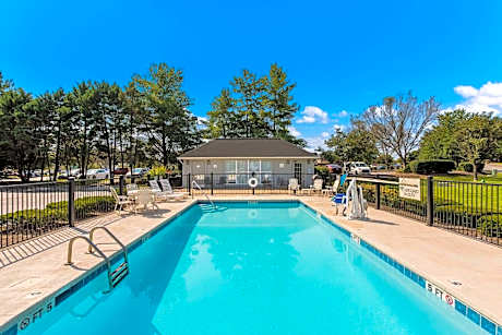 Quality Inn Gallatin-Nashville Metro