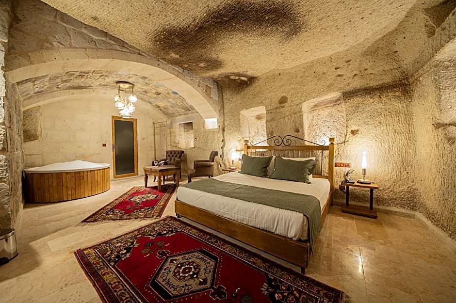 Ares Cave Suites