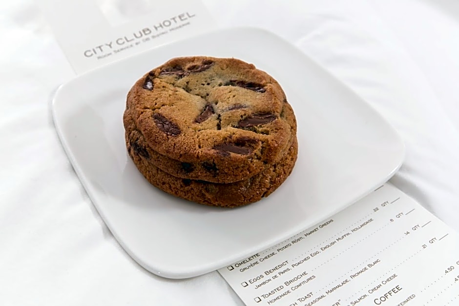 City Club Hotel