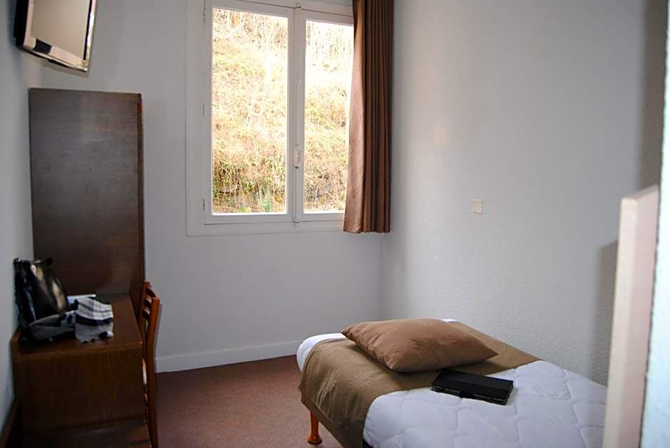 Adonis Lourdes - Notre Dame de la Sarte