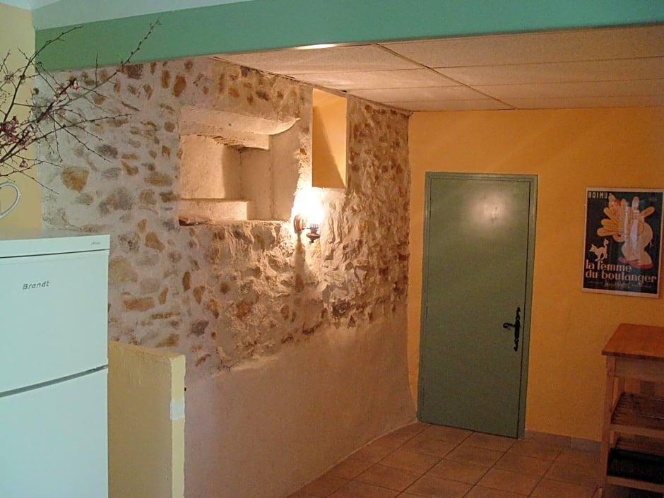 Family Apartment, 2-6 People, In Provenve